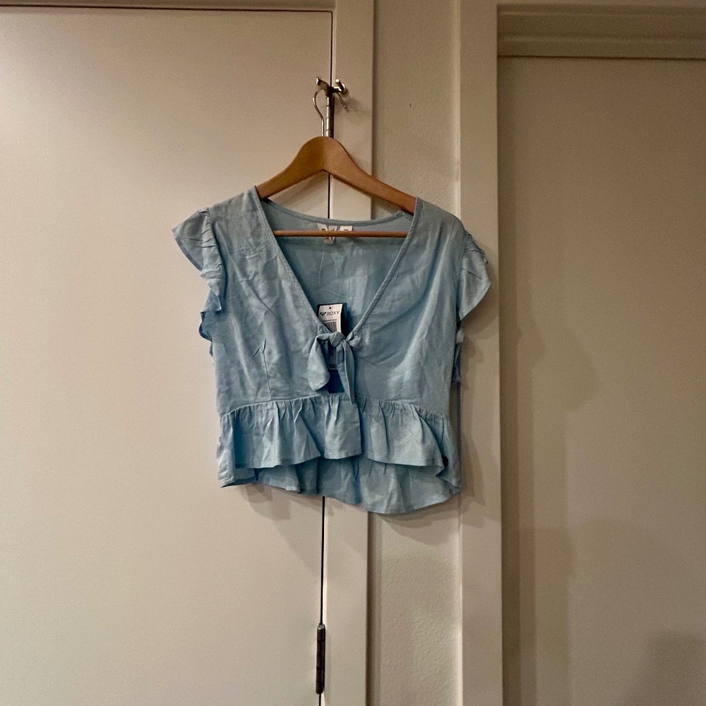 Roxy “Sweetest Love” blue tie‑front top – size M (NWT)